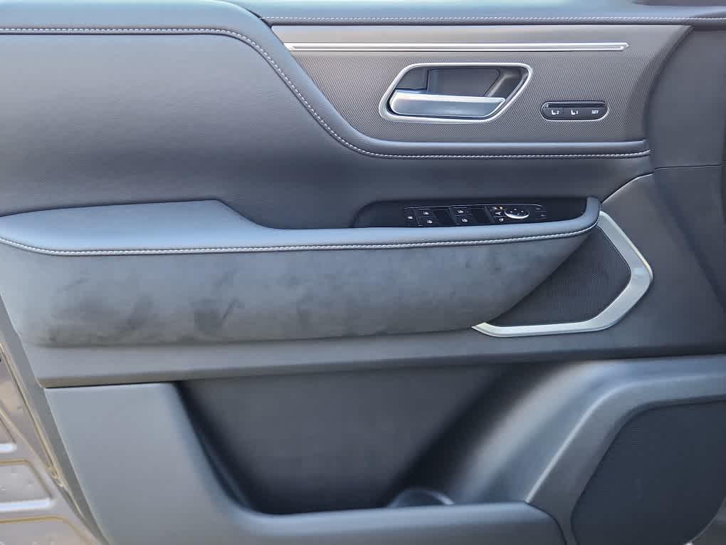 new 2025 INFINITI QX80 car, priced at $90,766