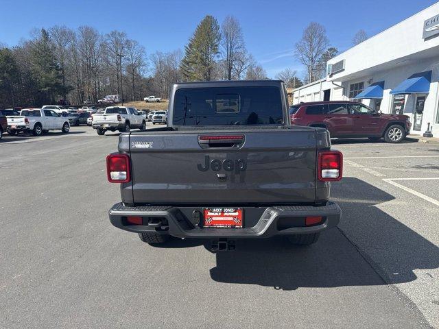 new 2025 Jeep Gladiator car, priced at $45,235