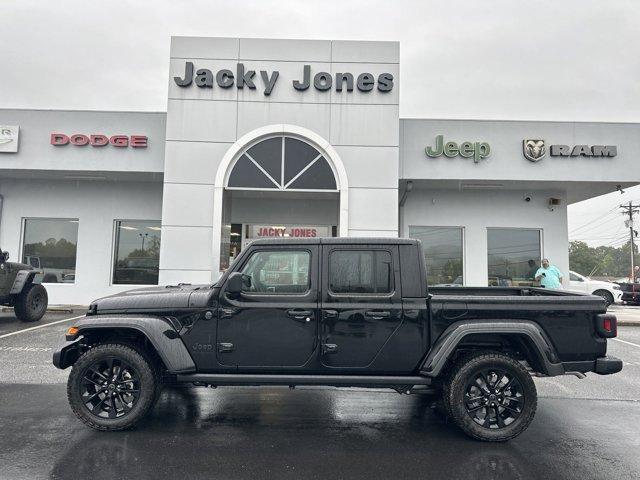 new 2024 Jeep Gladiator car, priced at $47,700