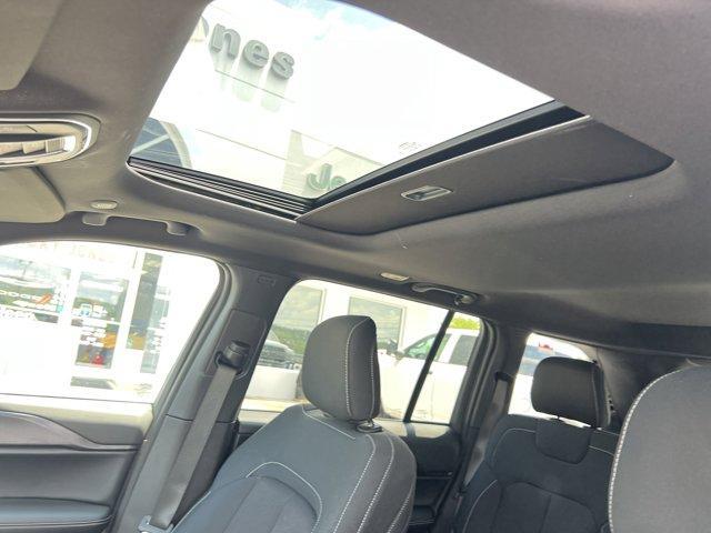 used 2025 Jeep Grand Cherokee car, priced at $37,550