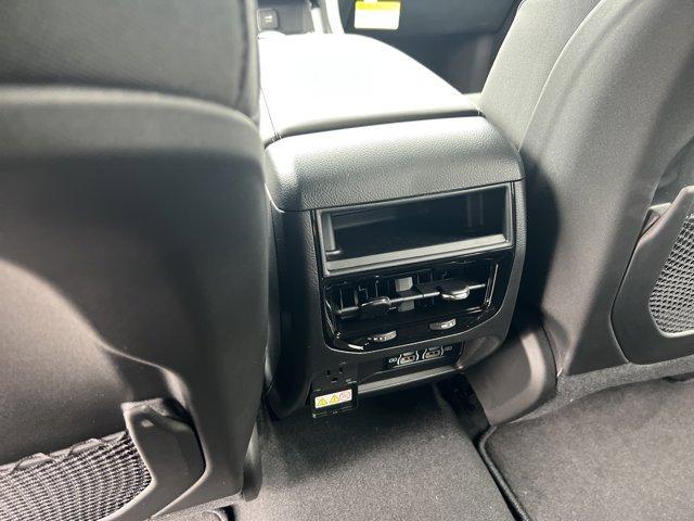 new 2025 Jeep Grand Cherokee car, priced at $42,867