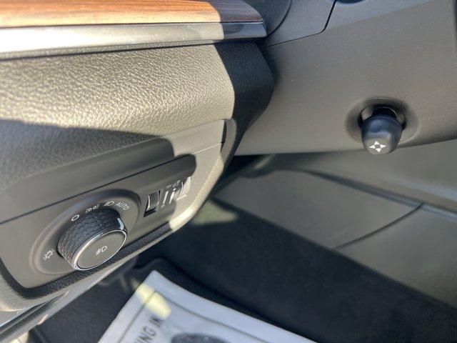 new 2025 Jeep Grand Cherokee car, priced at $62,520