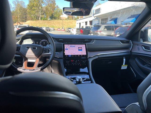 new 2025 Jeep Grand Cherokee car, priced at $62,520