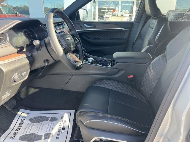 new 2025 Jeep Grand Cherokee car, priced at $62,520