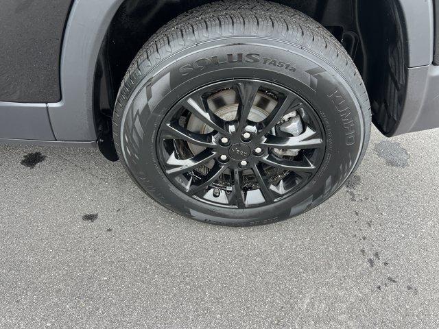 used 2023 Jeep Cherokee car, priced at $24,900