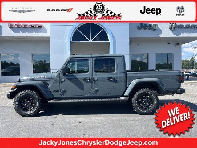 new 2025 Jeep Gladiator car, priced at $47,377