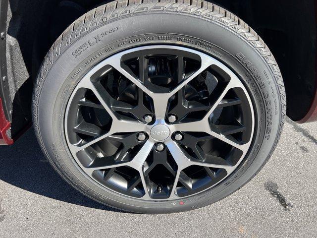 new 2025 Jeep Grand Cherokee car, priced at $66,858