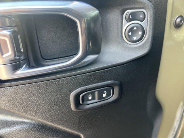 new 2025 Jeep Gladiator car, priced at $59,212