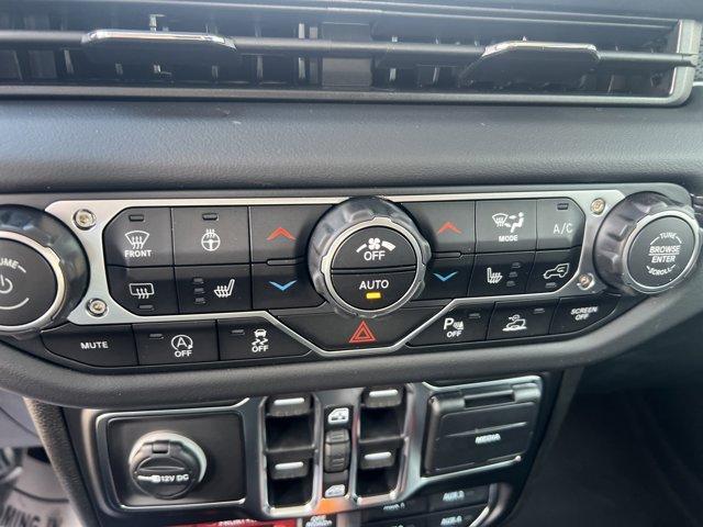 new 2025 Jeep Gladiator car, priced at $59,212