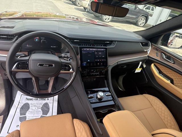 new 2025 Jeep Grand Cherokee car, priced at $62,395