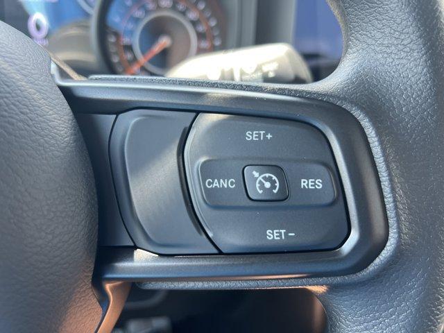 new 2025 Jeep Wrangler car, priced at $41,068