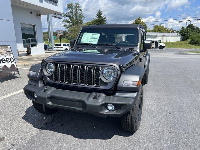 new 2025 Jeep Wrangler car, priced at $41,068