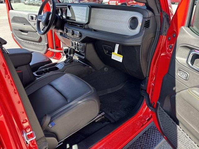 new 2025 Jeep Wrangler car, priced at $61,300