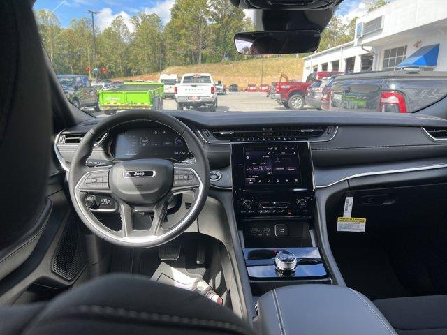 new 2025 Jeep Grand Cherokee car, priced at $41,251
