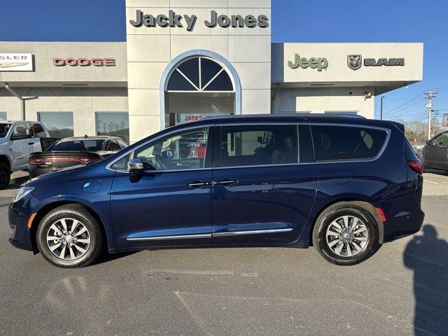 used 2019 Chrysler Pacifica Hybrid car, priced at $22,919