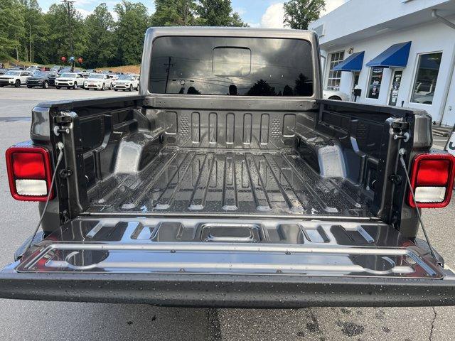new 2025 Jeep Gladiator car, priced at $47,377