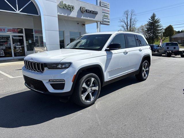 new 2025 Jeep Grand Cherokee car, priced at $48,566