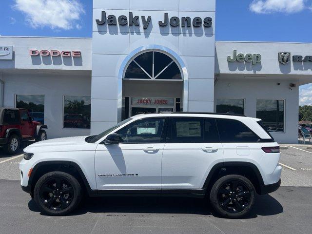 new 2024 Jeep Grand Cherokee car, priced at $48,580