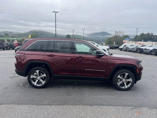 new 2025 Jeep Grand Cherokee car, priced at $49,227