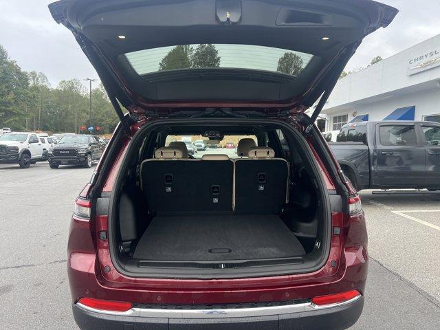 new 2025 Jeep Grand Cherokee car, priced at $49,227
