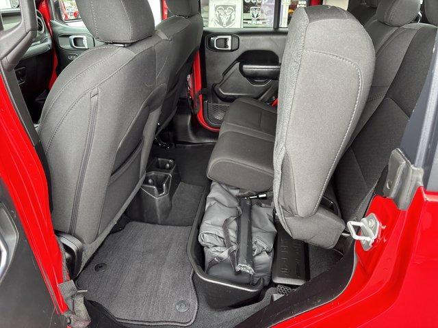 used 2023 Jeep Gladiator car, priced at $30,974