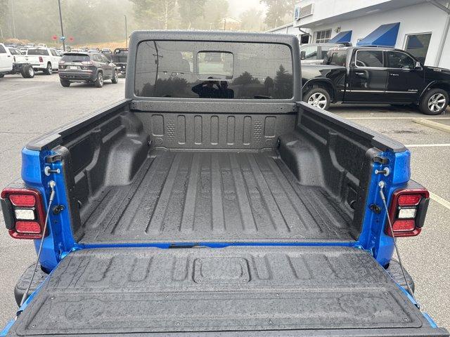 new 2025 Jeep Gladiator car, priced at $59,212