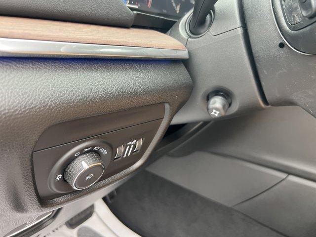 new 2025 Jeep Grand Cherokee car, priced at $62,395