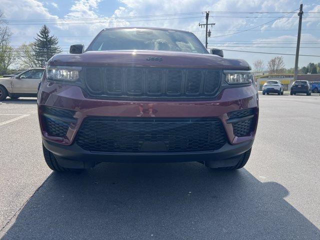 new 2025 Jeep Grand Cherokee car, priced at $47,060