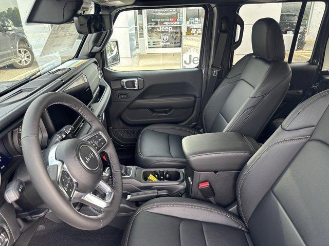 new 2025 Jeep Wrangler car, priced at $61,048
