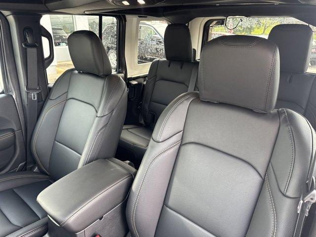 new 2025 Jeep Wrangler car, priced at $61,048