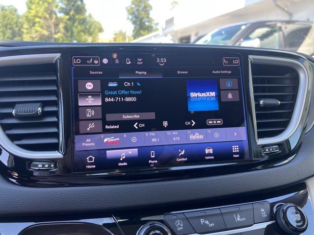 used 2021 Chrysler Pacifica car, priced at $21,900