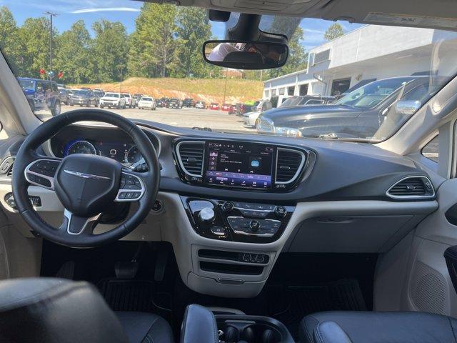 used 2021 Chrysler Pacifica car, priced at $21,900