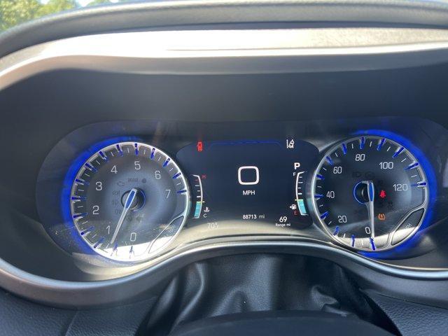 used 2021 Chrysler Pacifica car, priced at $21,900