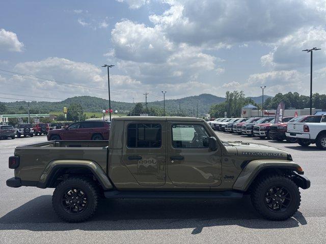 new 2025 Jeep Gladiator car, priced at $48,390