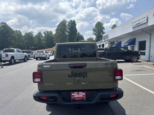 new 2025 Jeep Gladiator car, priced at $48,390