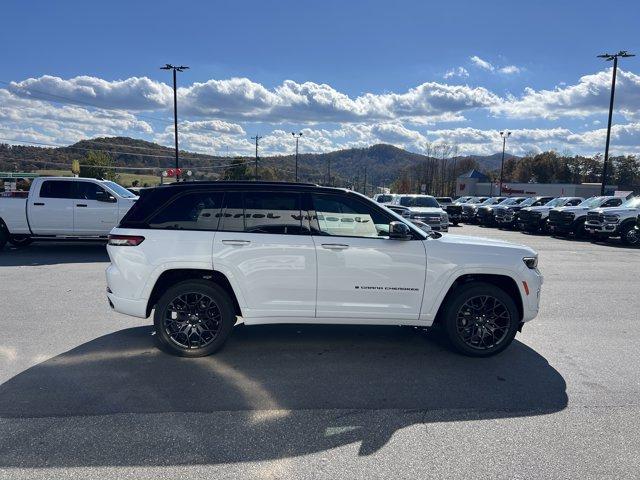 new 2025 Jeep Grand Cherokee car, priced at $61,984