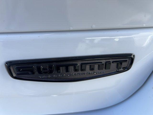 new 2025 Jeep Grand Cherokee car, priced at $61,984