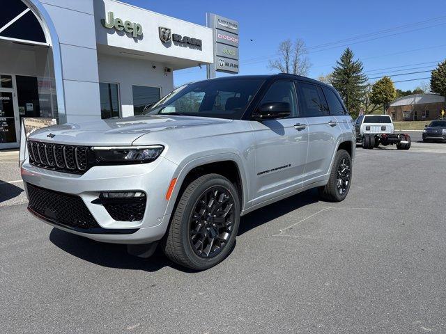 new 2025 Jeep Grand Cherokee car, priced at $62,395