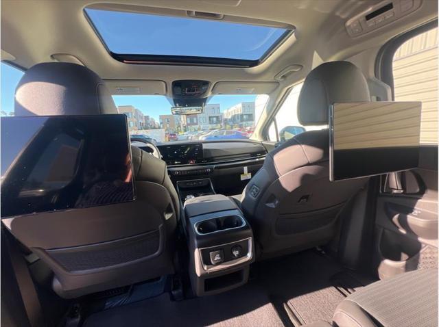 new 2025 Kia Carnival car, priced at $57,255