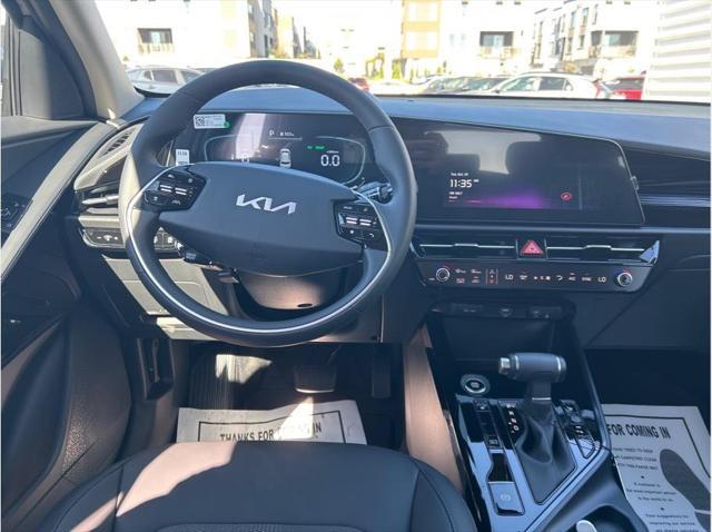 new 2025 Kia Niro car, priced at $31,340