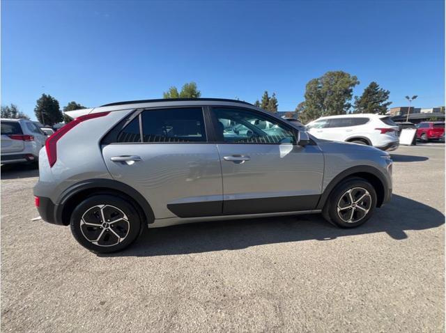 new 2025 Kia Niro car, priced at $28,565