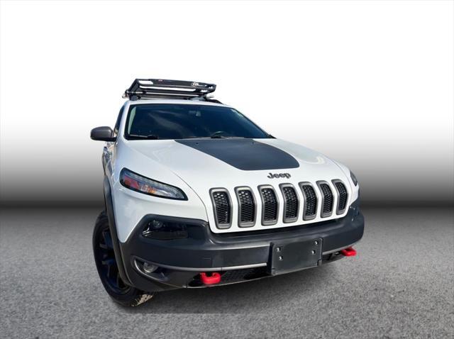 used 2018 Jeep Cherokee car, priced at $19,497