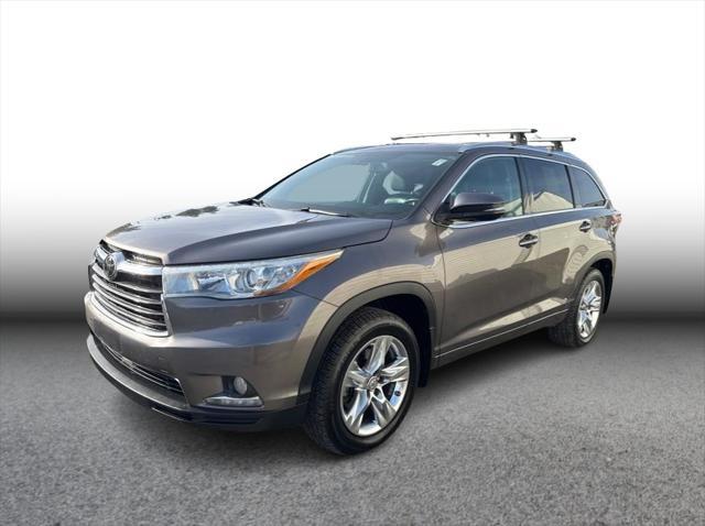 used 2014 Toyota Highlander car, priced at $18,997