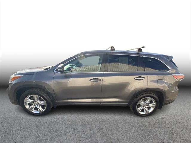 used 2014 Toyota Highlander car, priced at $18,997