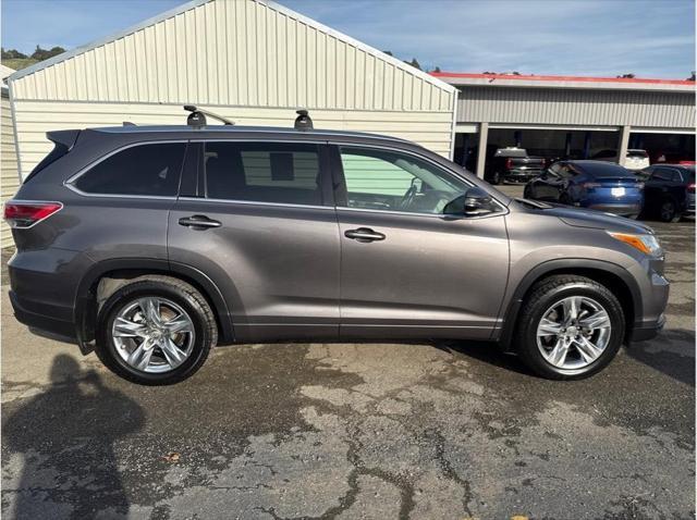 used 2014 Toyota Highlander car, priced at $18,997