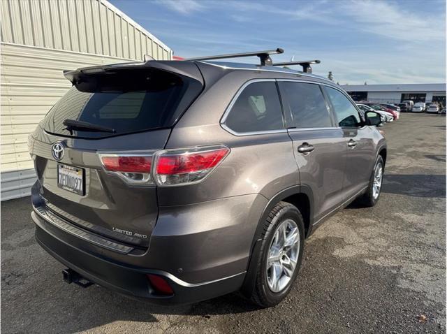 used 2014 Toyota Highlander car, priced at $18,997