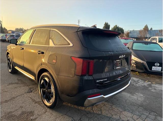 new 2025 Kia Sorento Hybrid car, priced at $42,090