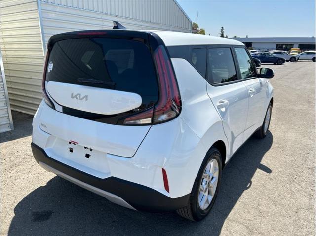 new 2025 Kia Soul car, priced at $23,698