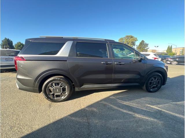 new 2025 Kia Carnival car, priced at $44,360