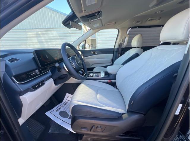 new 2025 Kia Carnival car, priced at $44,360